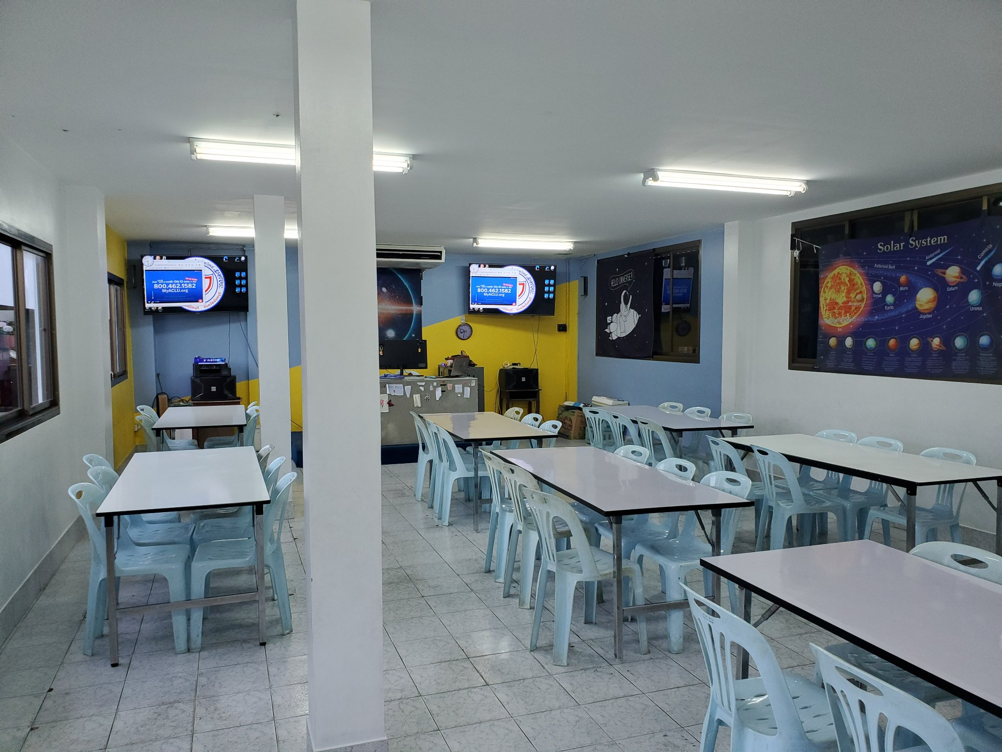 classroom-1.jpg