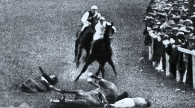 Derby 1913 Emily Davison Anmer Herbert Jones.jpg