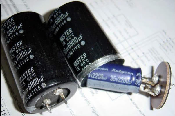 dodgy_capacitor.jpg