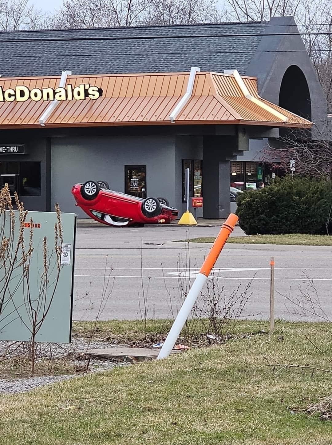 Drive upsidedown window.JPG