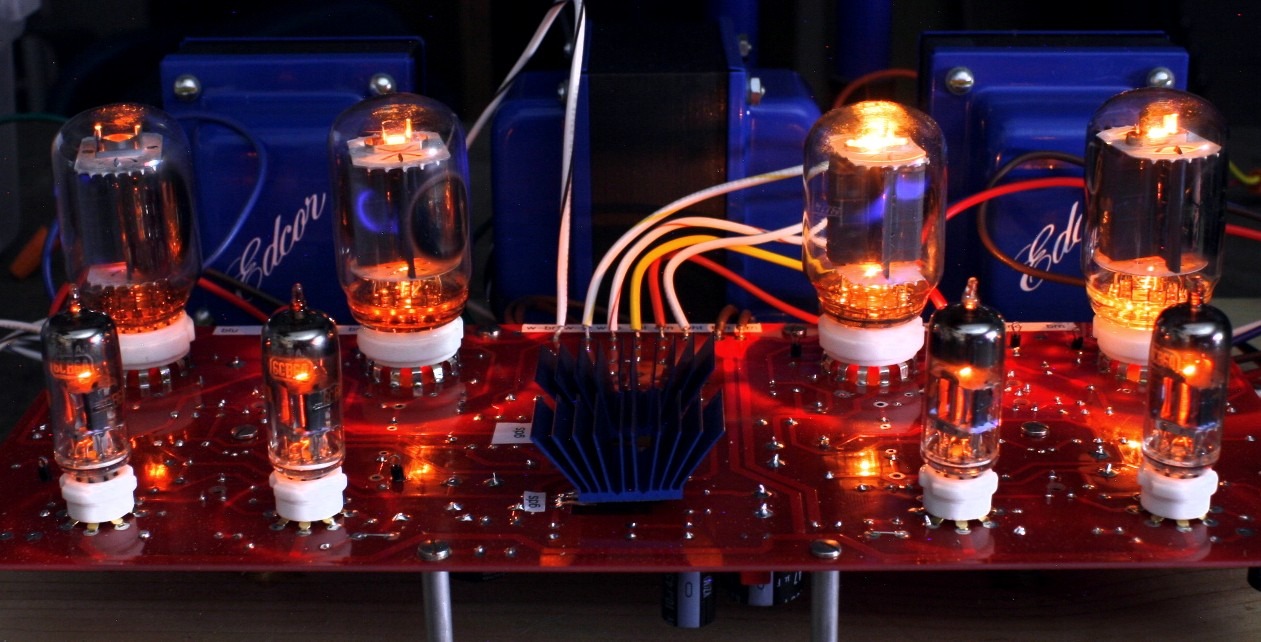 engineers_amp_glowing2.jpg