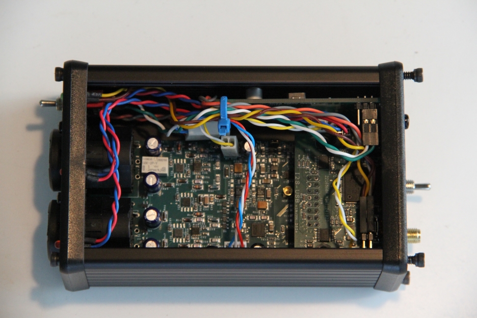 ES9822_inside.jpg