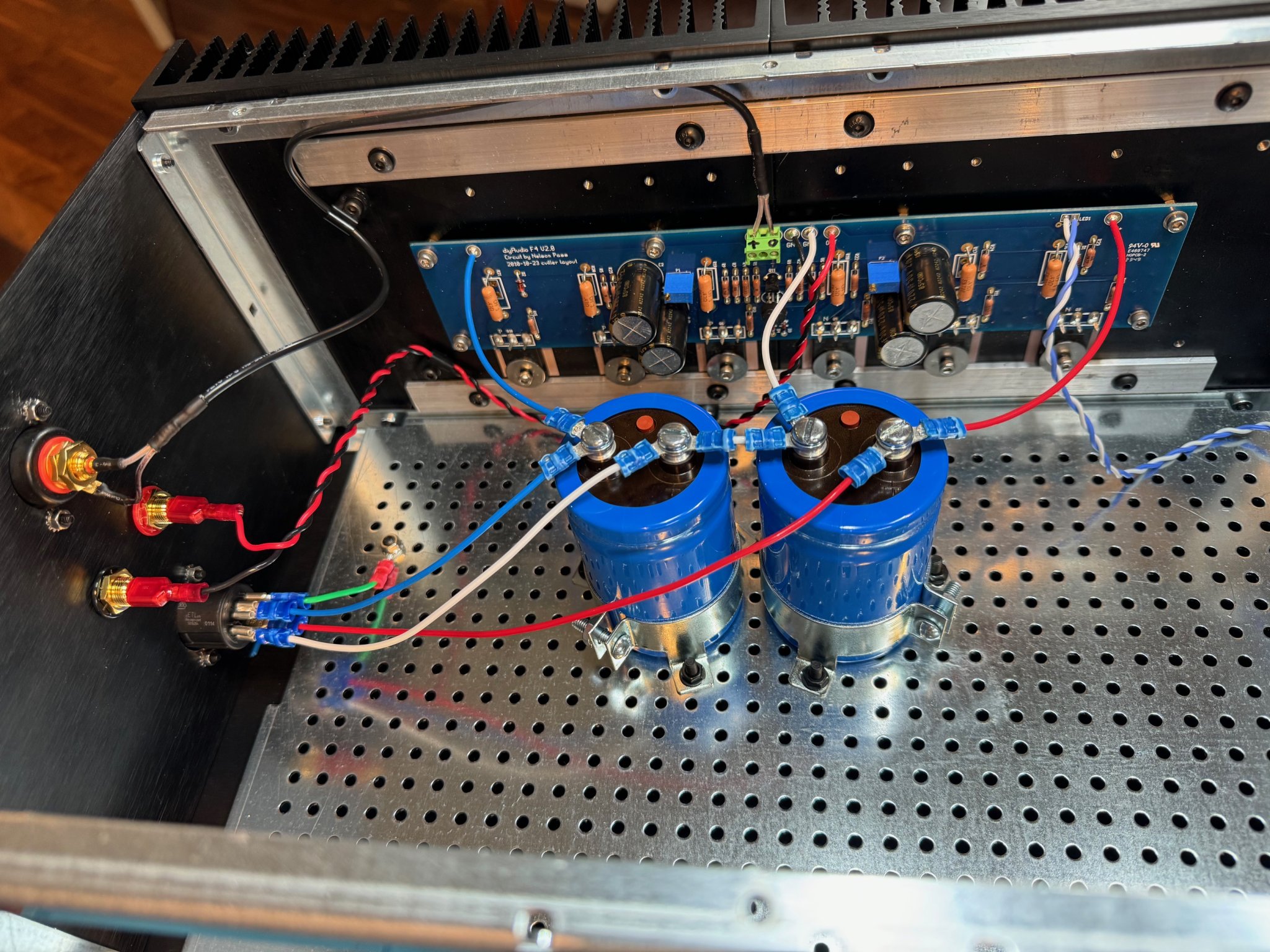 F4-Monoblock.jpeg
