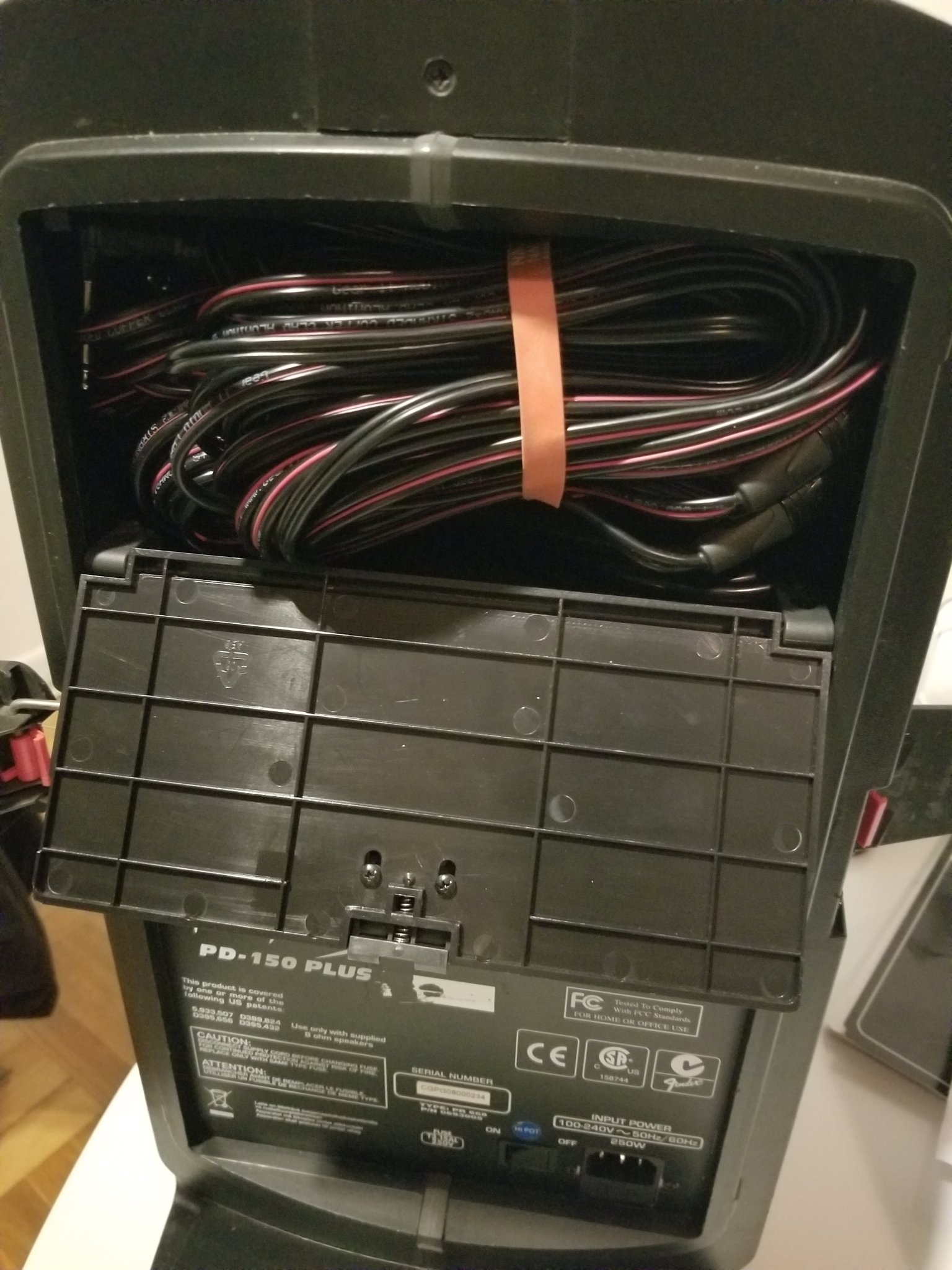fender_passport_diy_speaker_cables_3.jpg