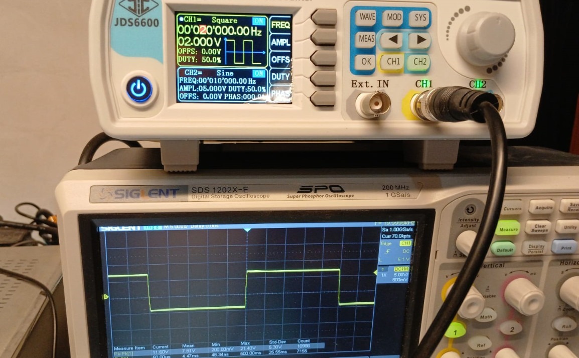 fever OP01-20khz.jpg