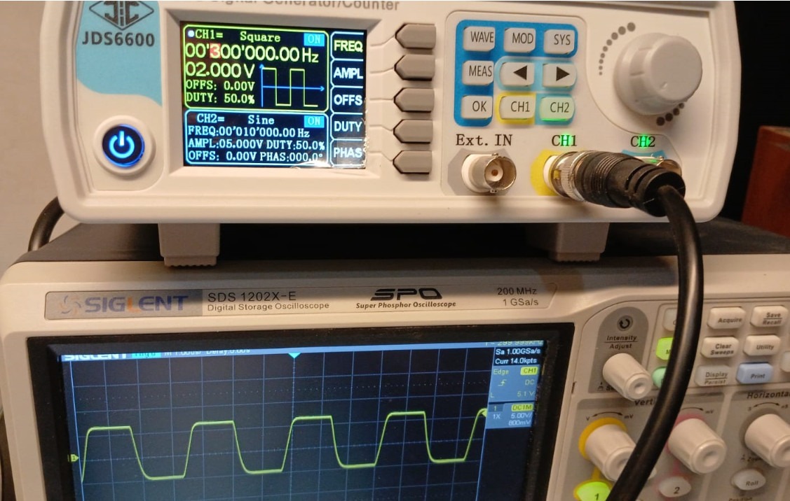 fever OP01-300khz.jpg