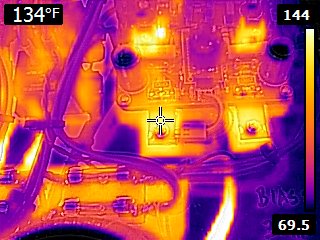 FLIR0036 right channel output transistor at 30 mV bias idle mica washers.jpg