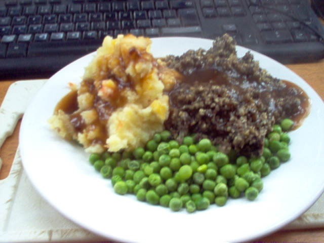Haggis, Tatties and Neeps and Peas with Gravy.jpg