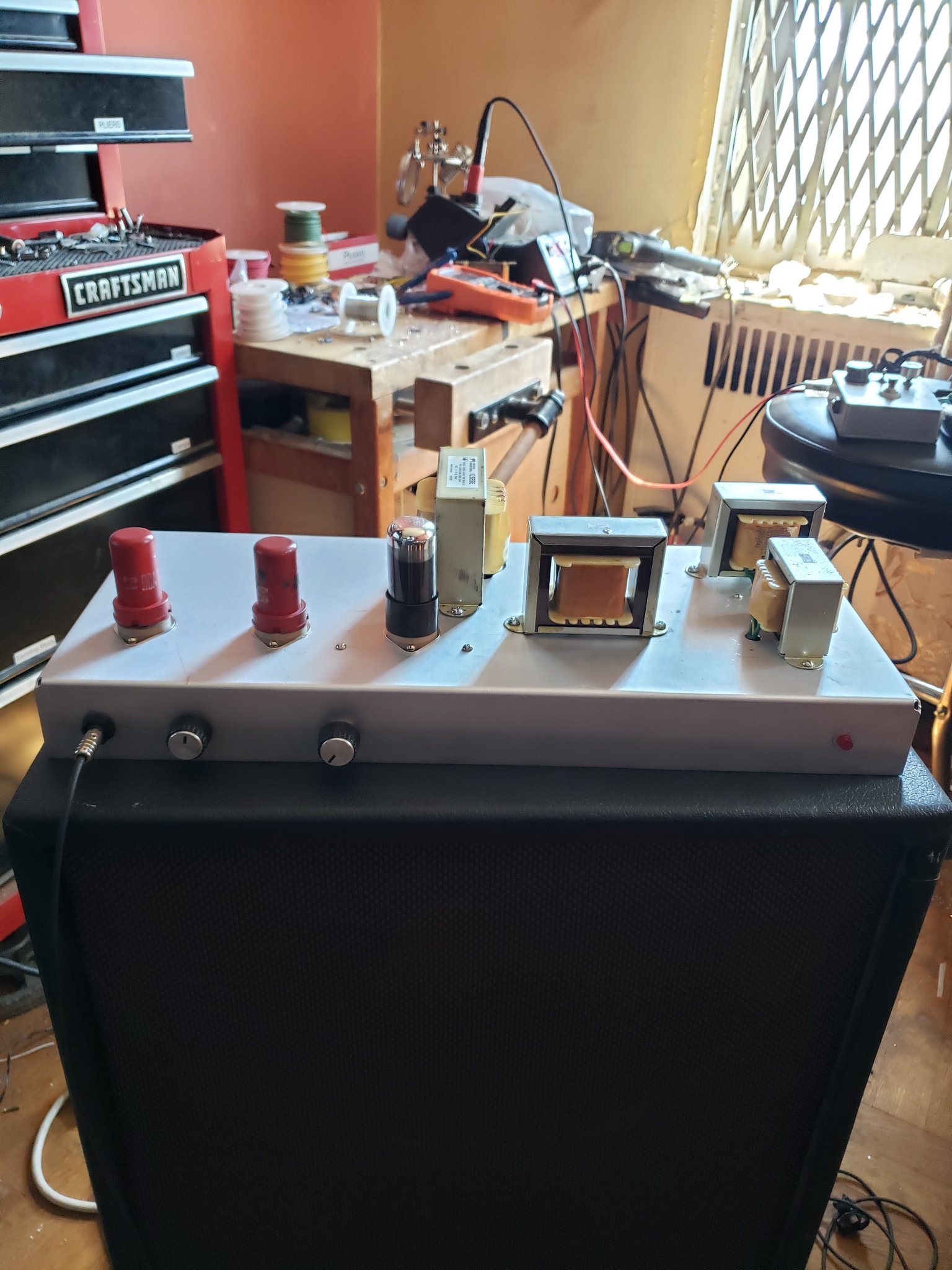 harmonica amp top.jpg