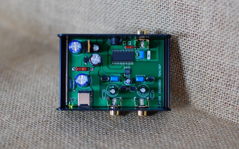 HIFI Philips Little Giant TDA1387 decoder.jpg