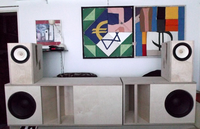 hifidoppelhorn2x30sideboardschalmei.jpg