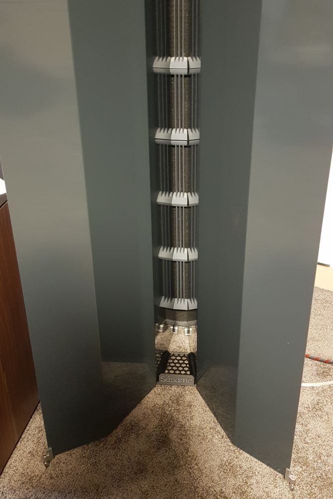 Horn Neo8 bas.jpg