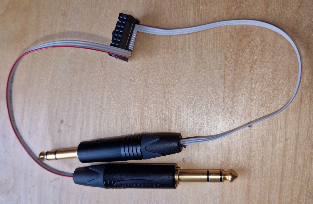 Hypex-MiniDSP-cable.jpg