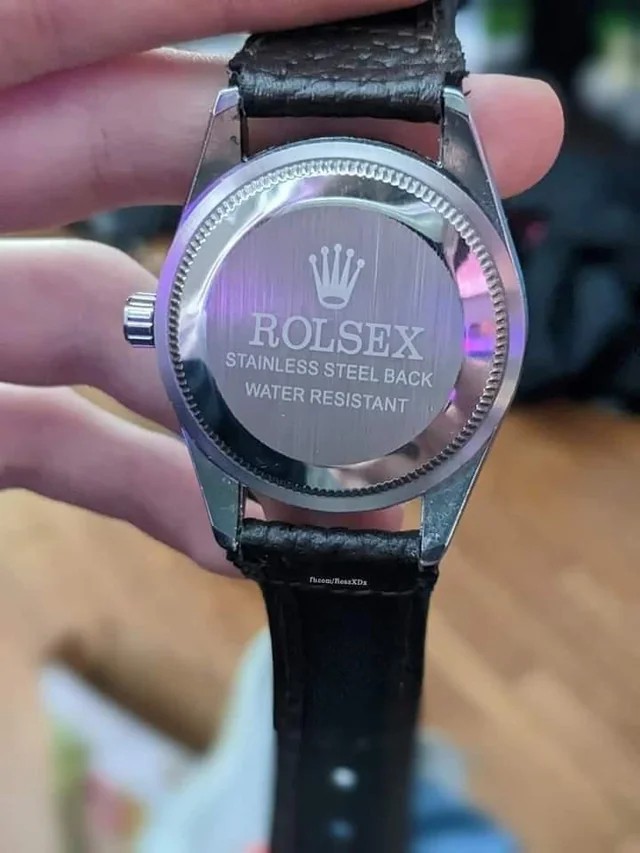 is-this-an-authentic-watch-v0-s9tepnh7wfod1.jpg