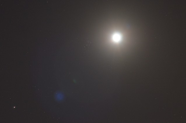 Jupiter, Pleides and near full Moon 18.30 UTC 9 Jan 2025.jpg