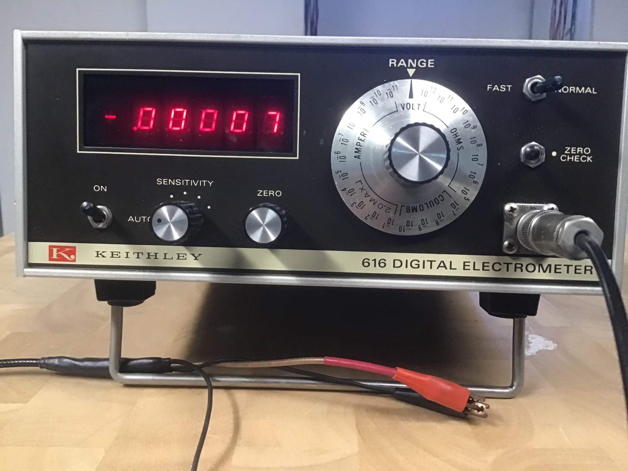 Keithely Electrometer 1.jpg