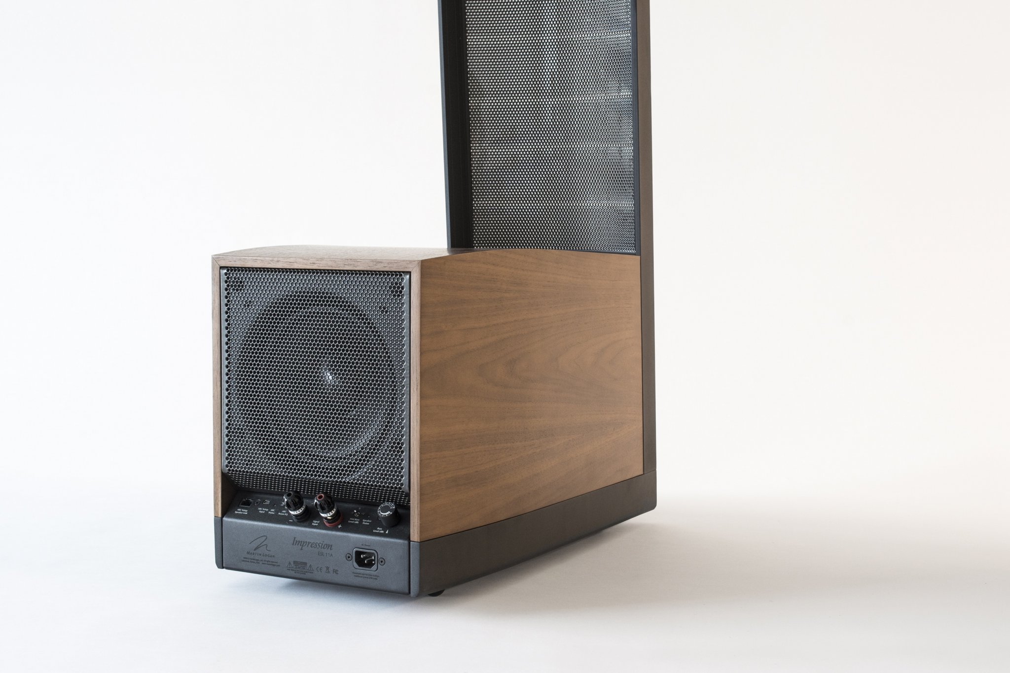 KEM-STUDIO_MartinLogan_Masterpiece_Impression_ESL_E.jpg
