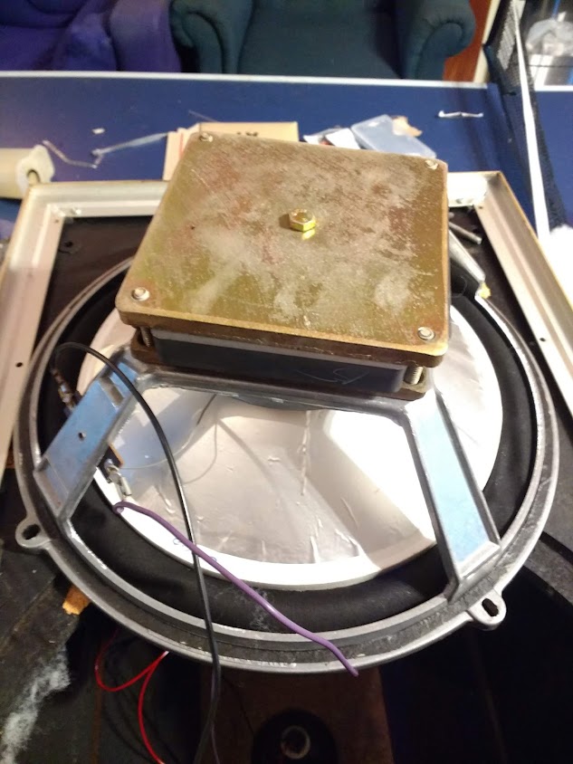 leak_sandwich_600_woofer.jpg