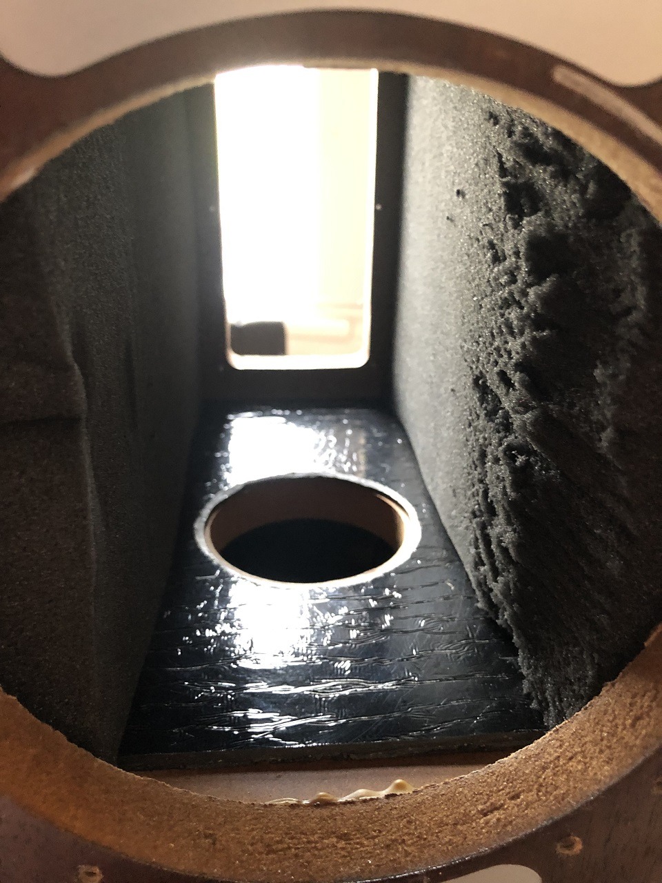 Lower woofer chamber_01.jpg