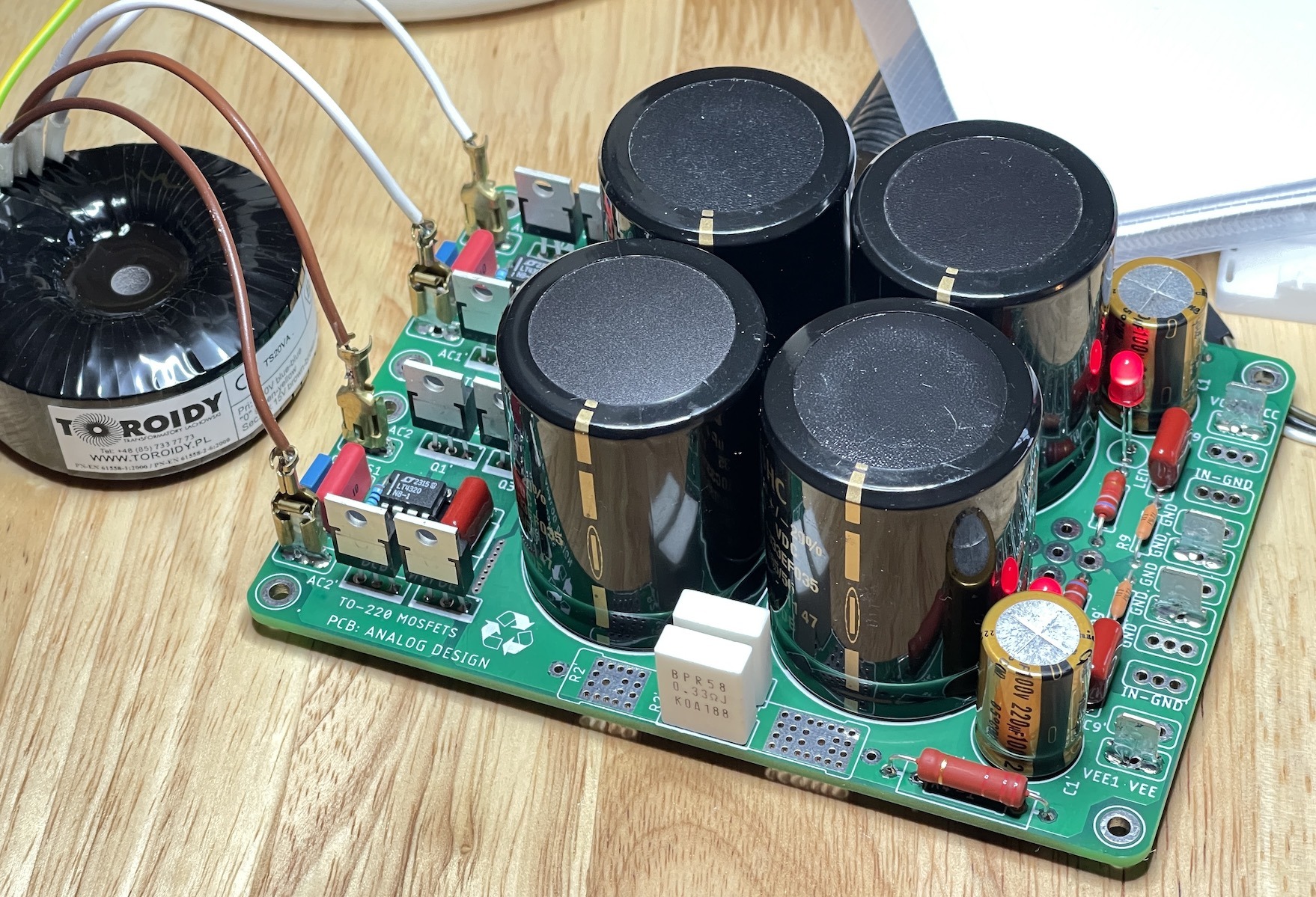 LT4320-a.jpg