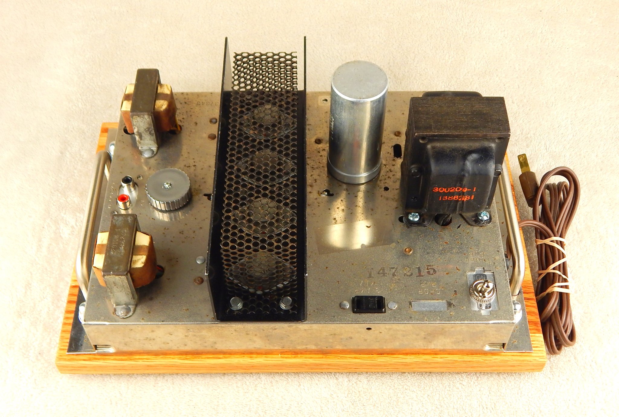 Magnavox_A531_Restored_01.JPG