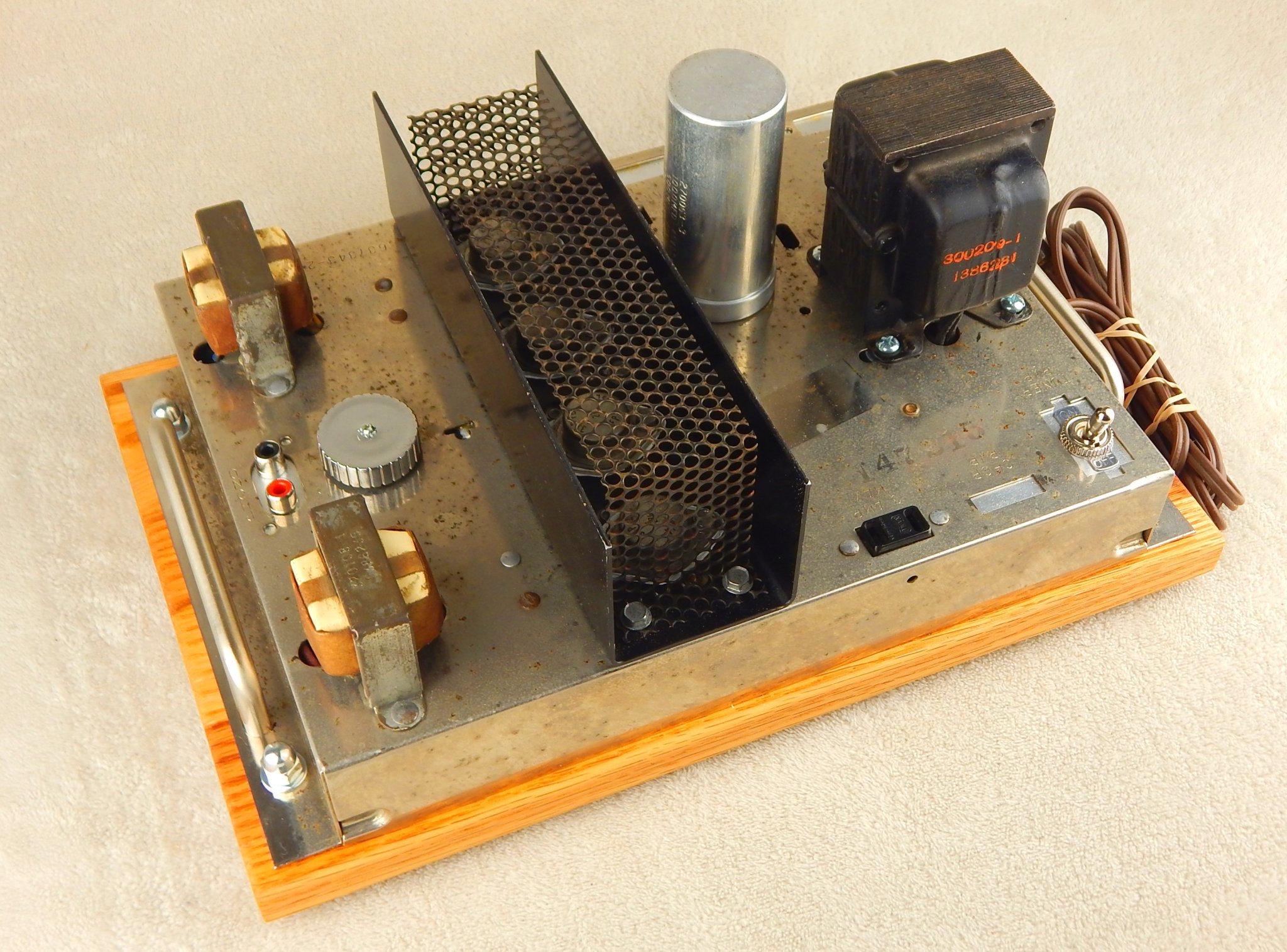 Magnavox_A531_Restored_02.JPG