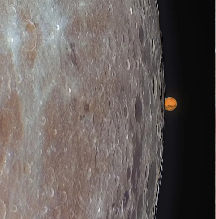 Mars Occulted by The Moon.jpg