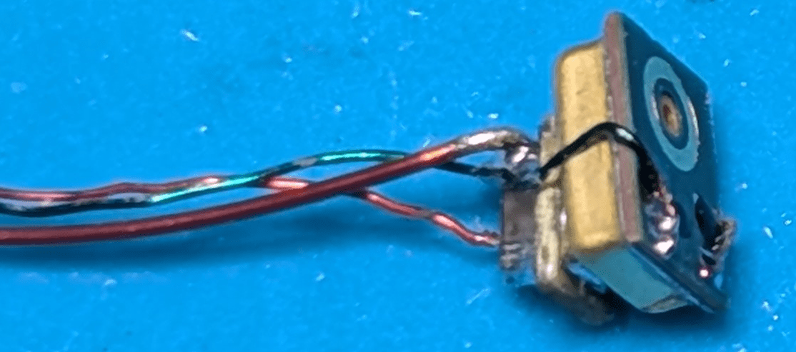 MEMS wires twisted.png