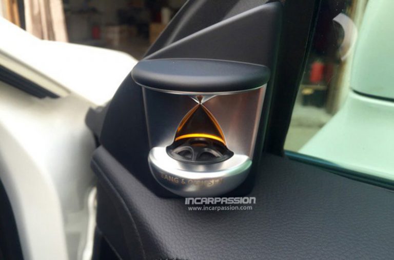 Mercedes-CLS-W218-Bang-Olufsen-Design-Ambient-Light-Tweeter-5-768x507-1006098726.jpg