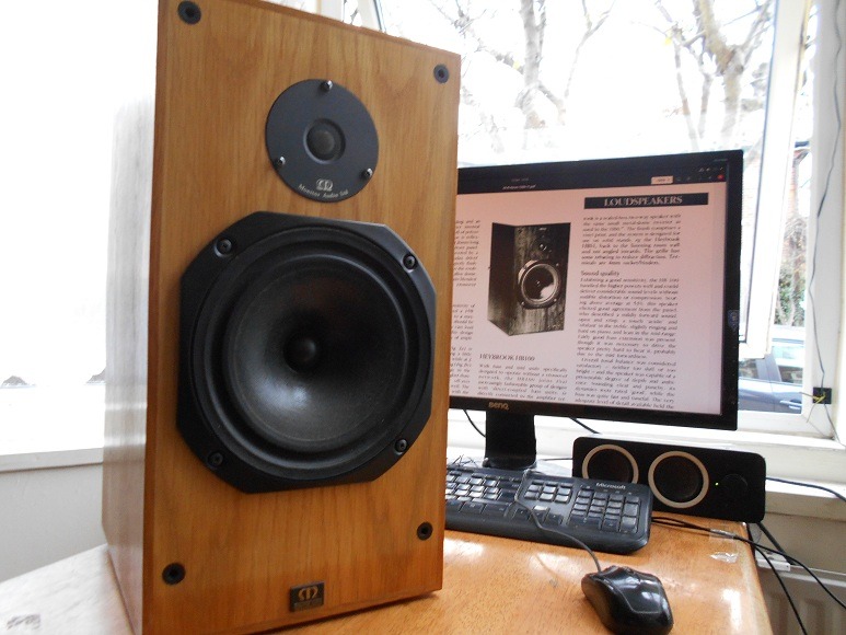 Monitor Audio R300-MD Heybrook HB100.jpg