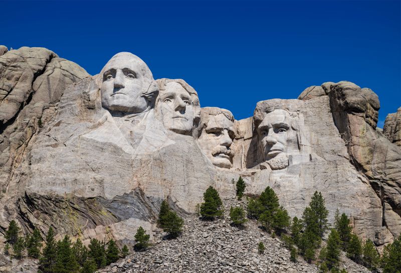 Mount_Rushmore_detail_view.jpg