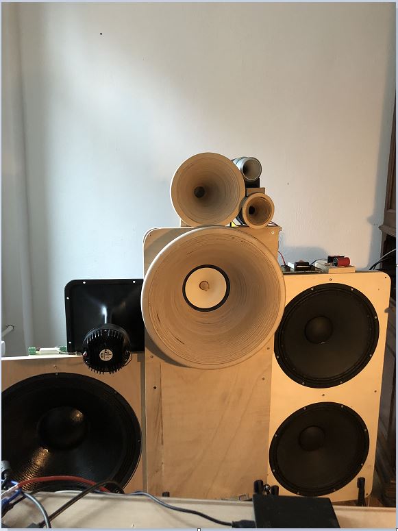multi-way-horn-OB-POC-HO-with-Dirac_Live-Capture-Sunday-daylight-left-channel.JPG