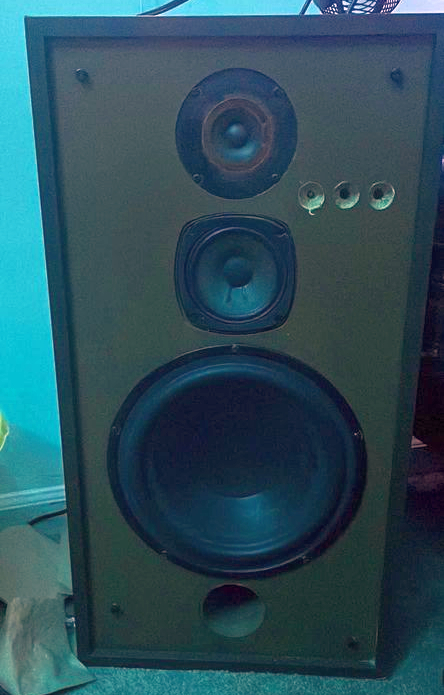 mystery speaker edit01.jpg