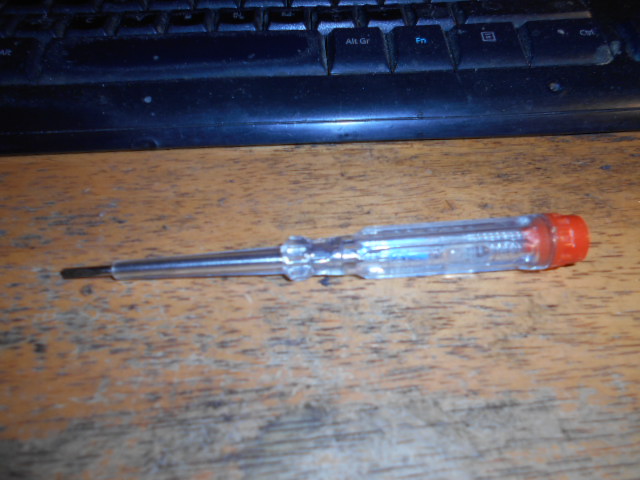 Neon Screwdriver with Resistor.JPG