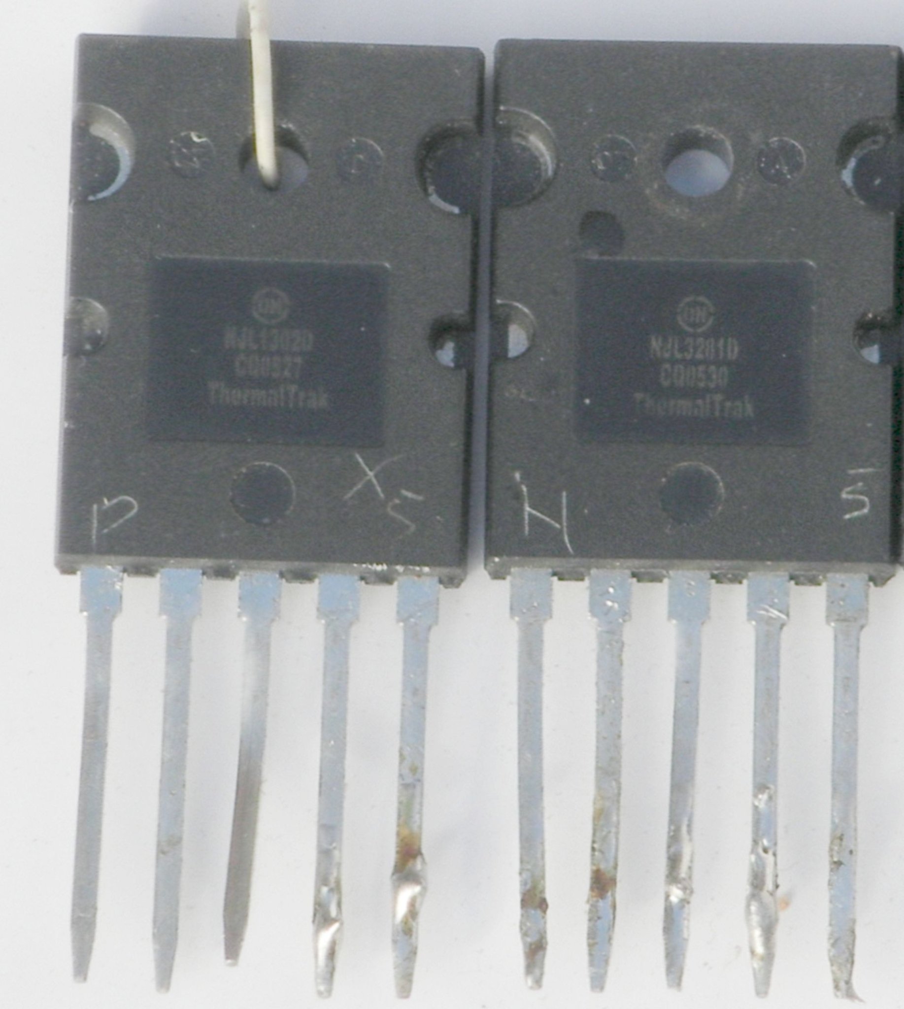 NJL1302D-CQ0527.jpg