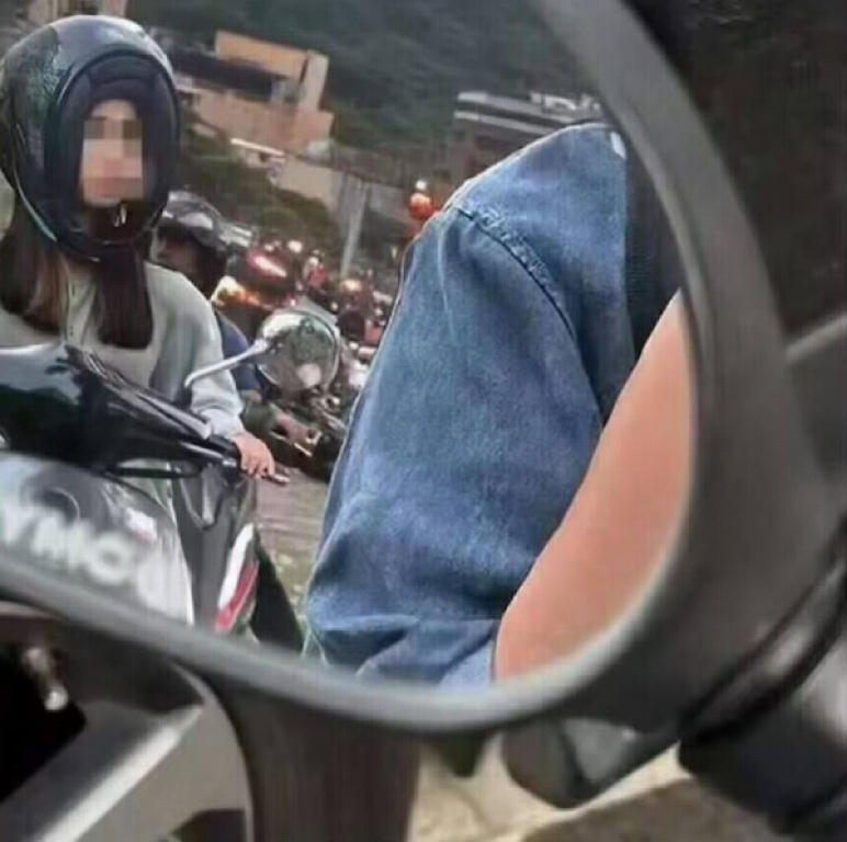 OneWayToWearA-MotorcycleHelmet.jpg