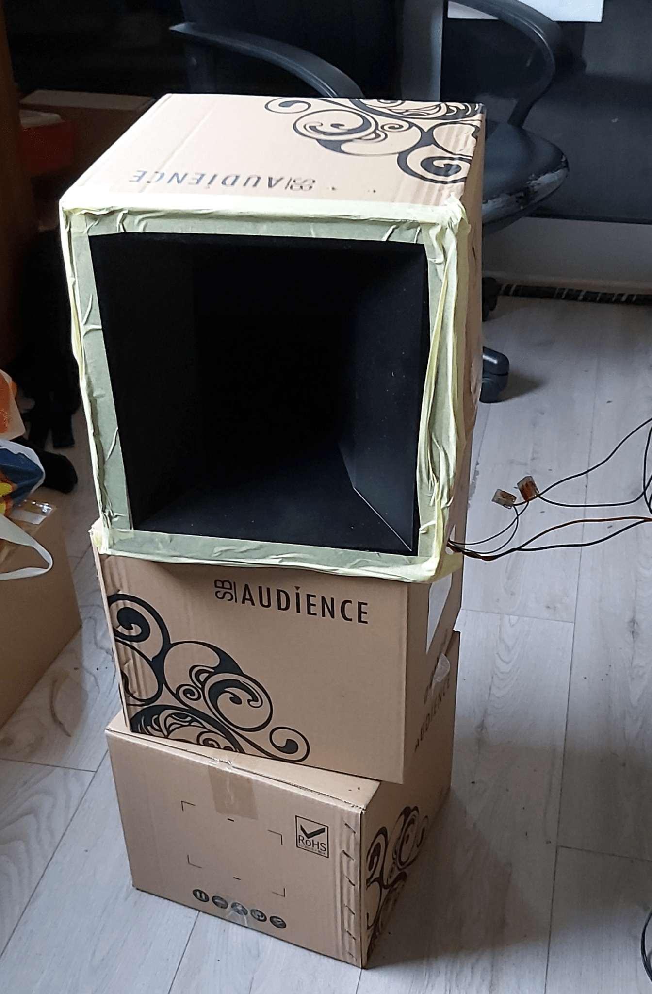 Portable_Bluetooth_Synergy_cardboard_box.png