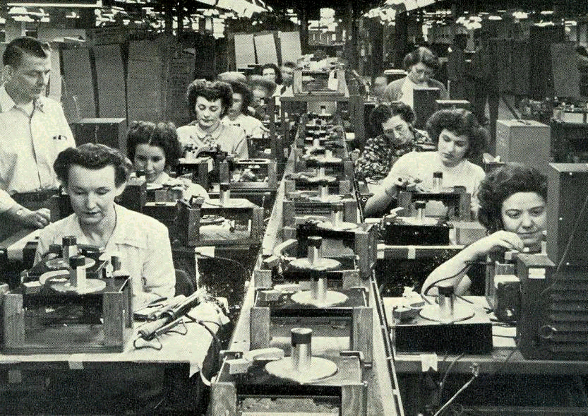 RCAVictor_factory_1949.jpg