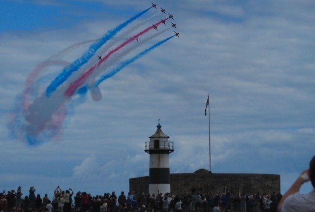 Red Arrows over Southsea Castle 8 June 2024.jpg
