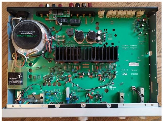 Rotel Amp RA931AX Mk 2.jpg