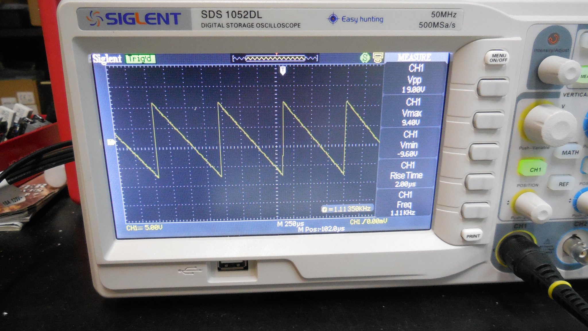 sawtooth_1khz.jpg