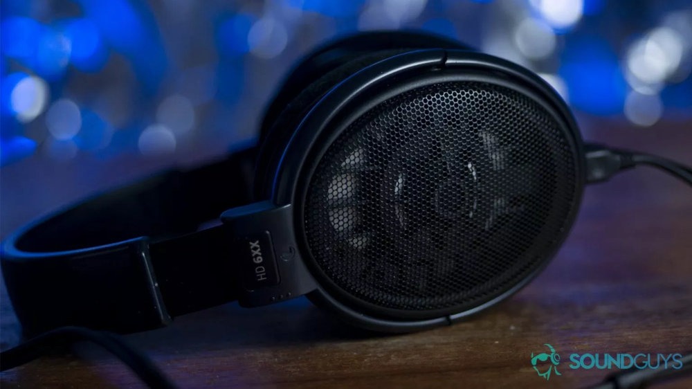 Sennheiser HD 6XX.jpg