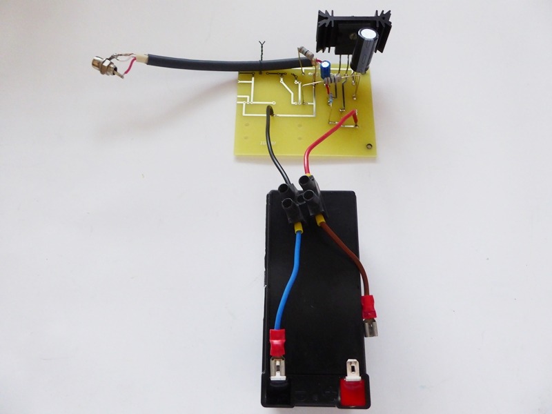 Simple amplifier circuit Circuit Diagram