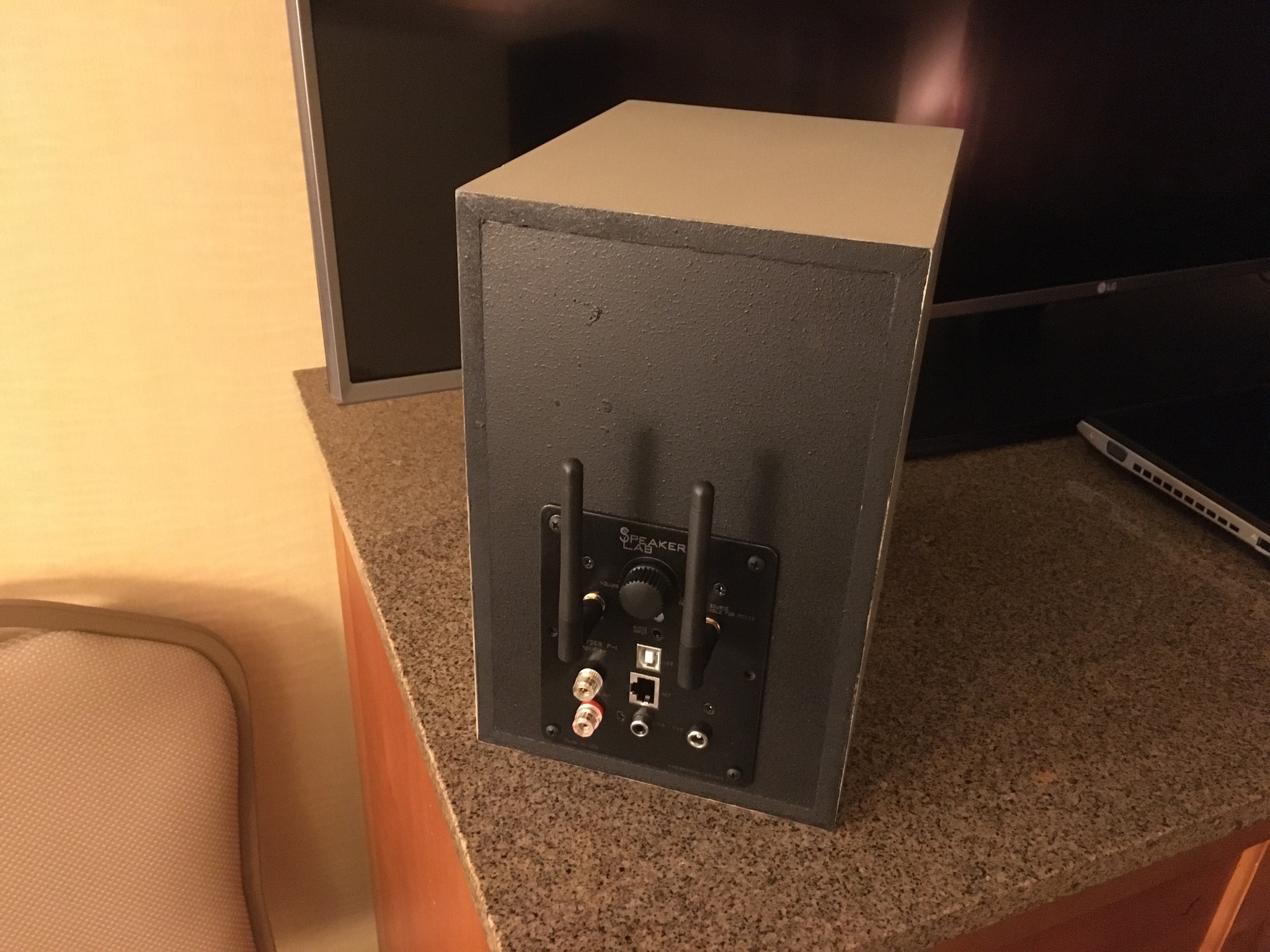 speakerlab3.jpg