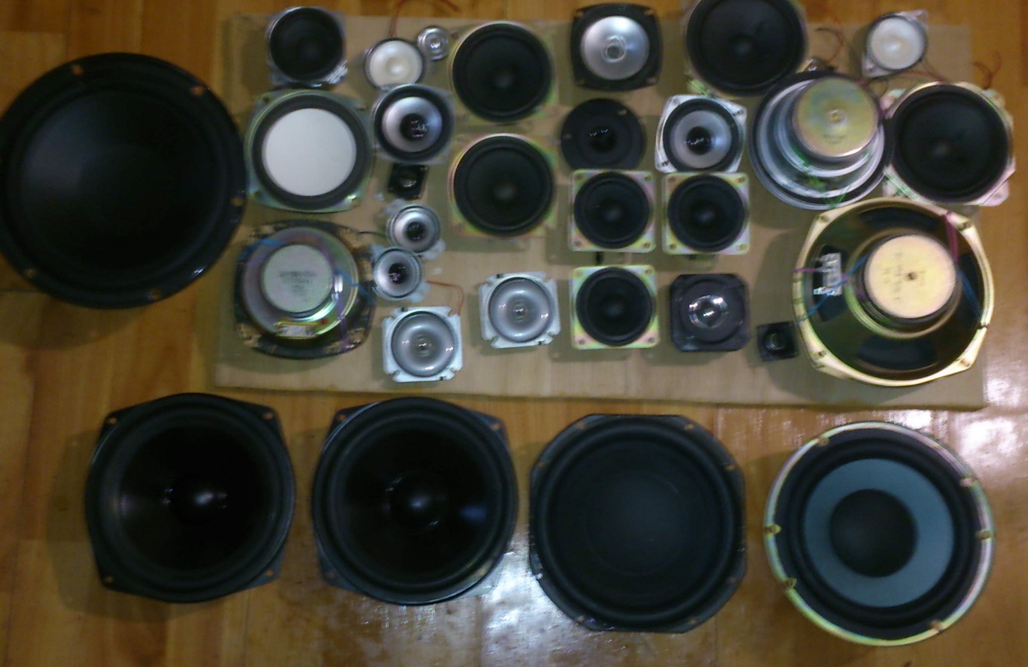 speakerlot.JPG