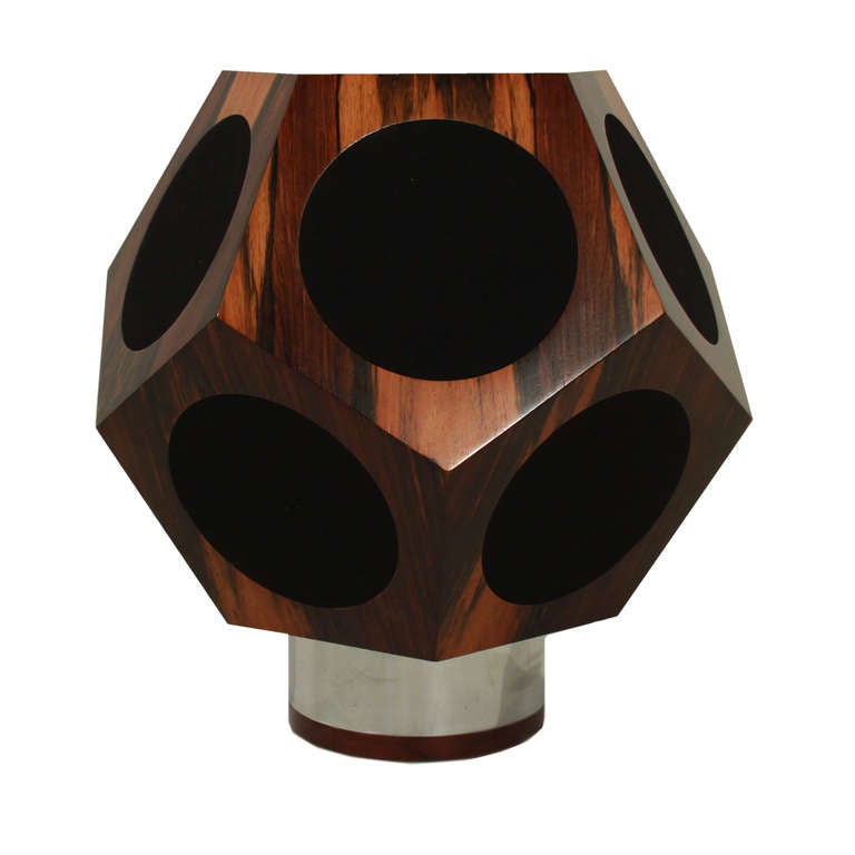 Speakeroctagon01_l.jpg
