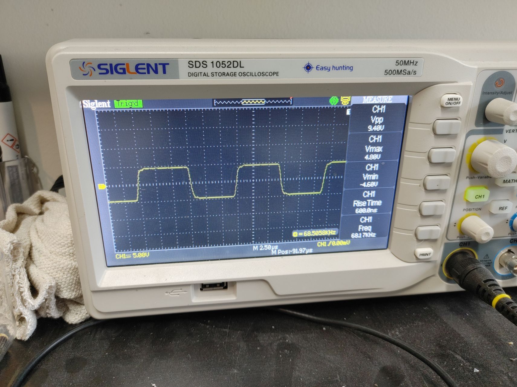 square_68khz_600ns.jpg