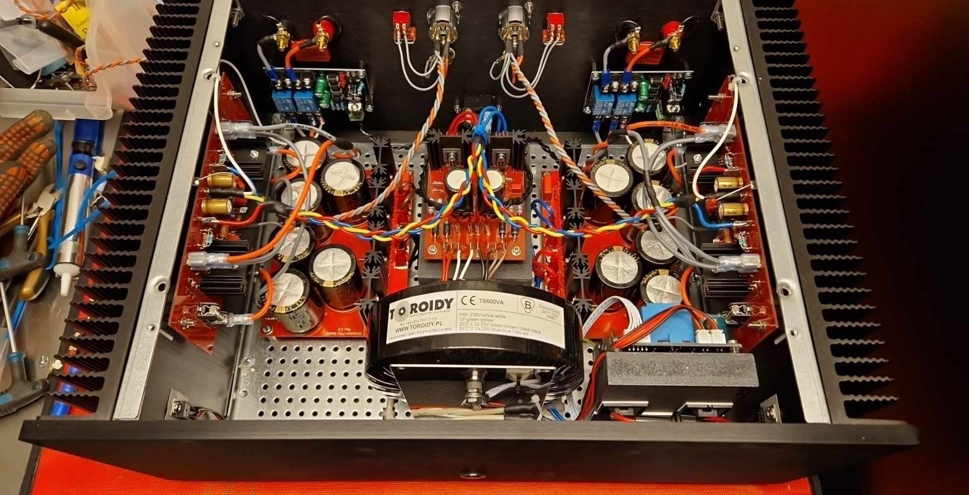 SS2022 with Schottky recitifers and 120000uF.jpg