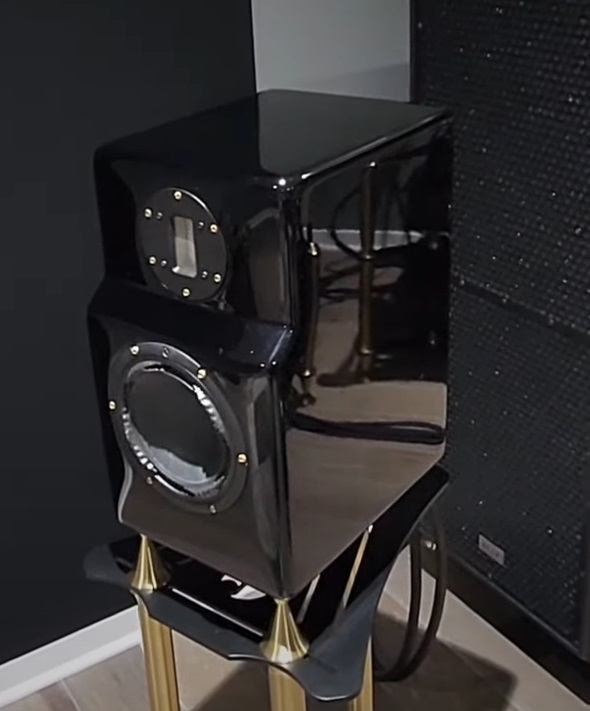 Star Sound Technologies Caravelle Mk II  (1).jpg