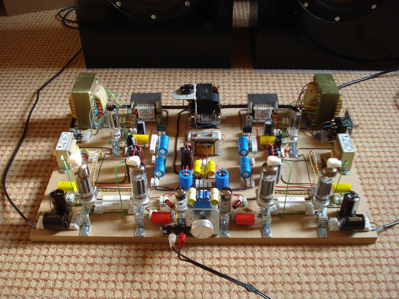 Stereo OTL 2 x (PC86 + 2 x EL504 triode + 6CA4) + EZ80.jpg